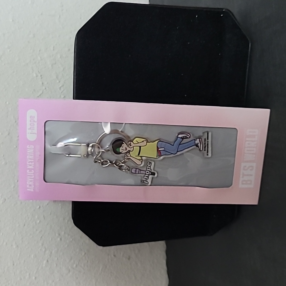 BTS World J-Hope keychain